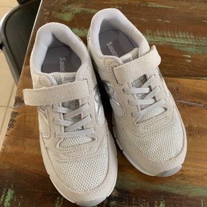 Brand New Saucony little girls shoes